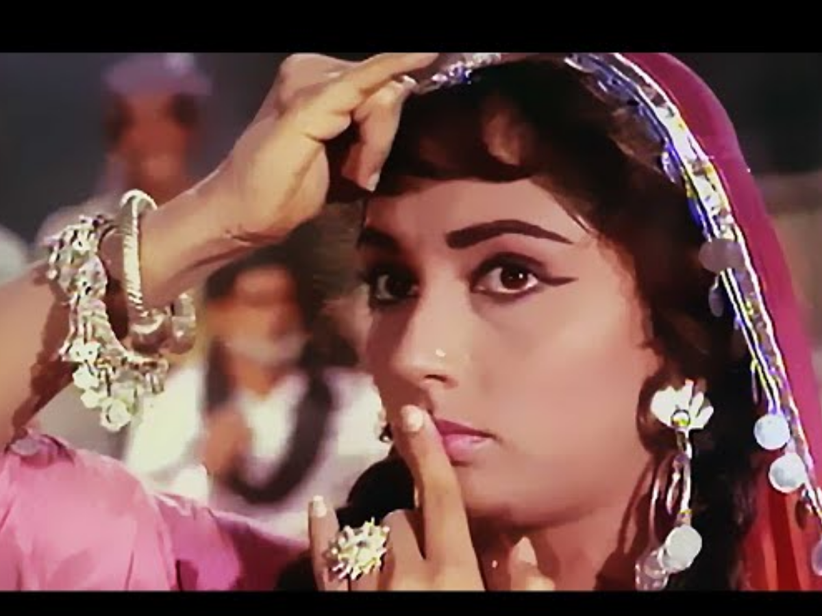 jhumka gira re - Photo Gallery