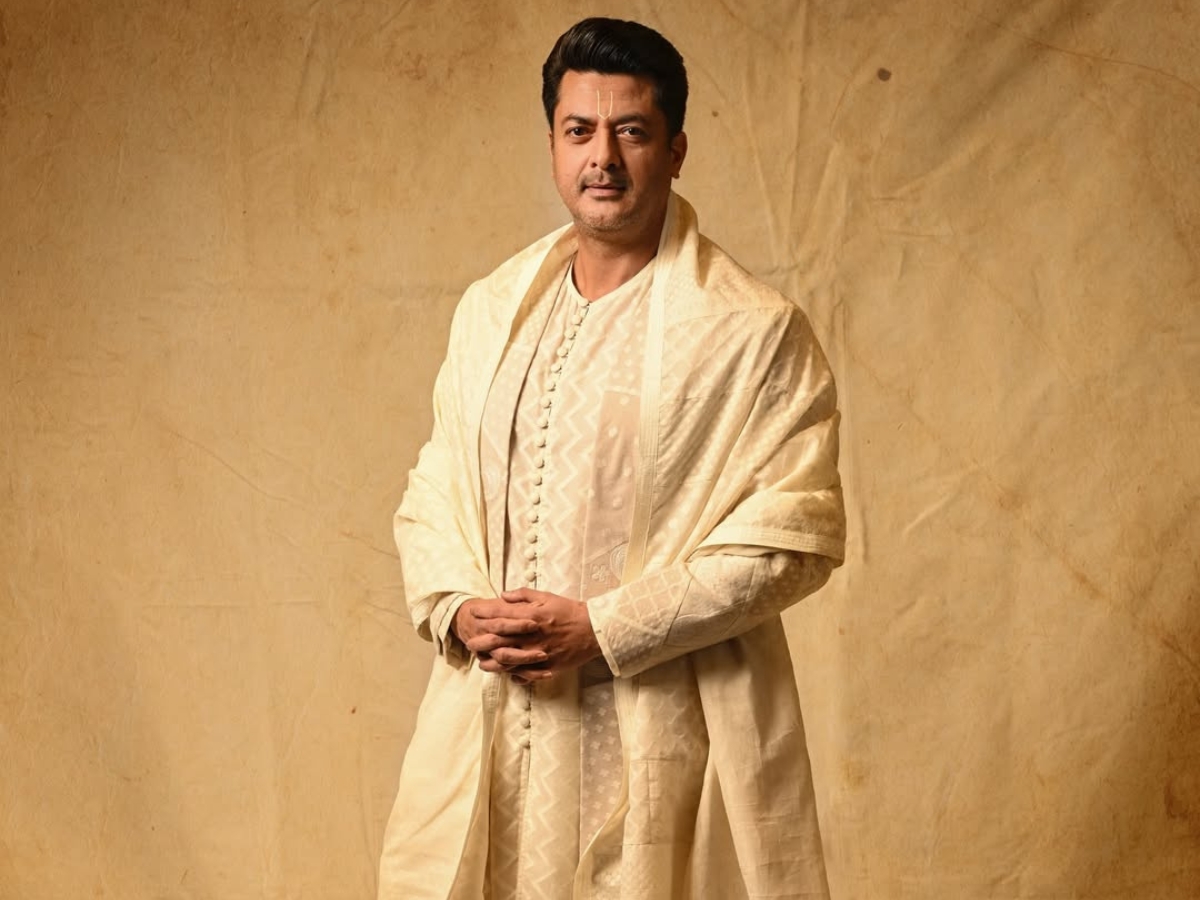 Jishu SenGupta Career Starting - Photo Gallery