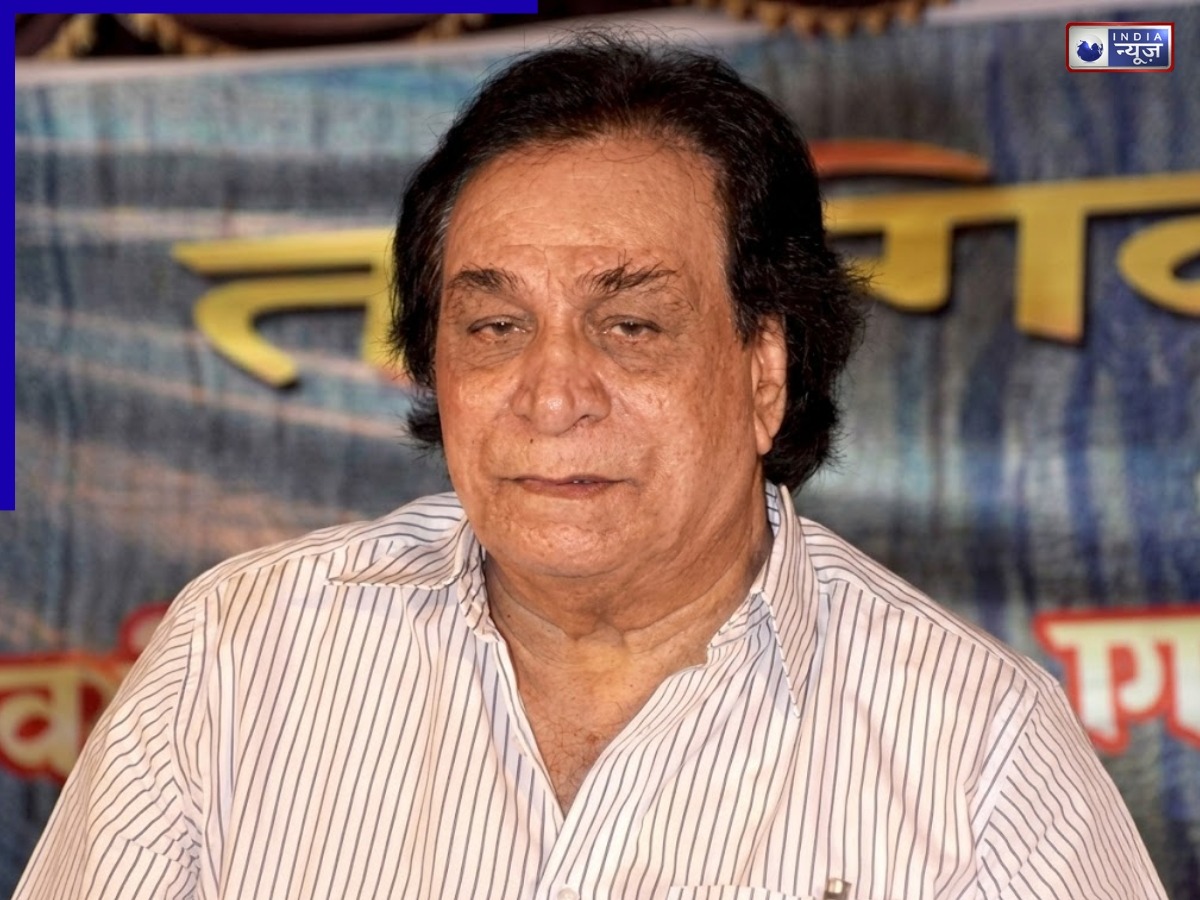 फोन पर रो-रोकर कहते रहे मां की हुई मौत, लेकिन पड़ोसी बनाते रहे मजाक…जब कादर खान के साथ हुआ दर्दनाक वाकया