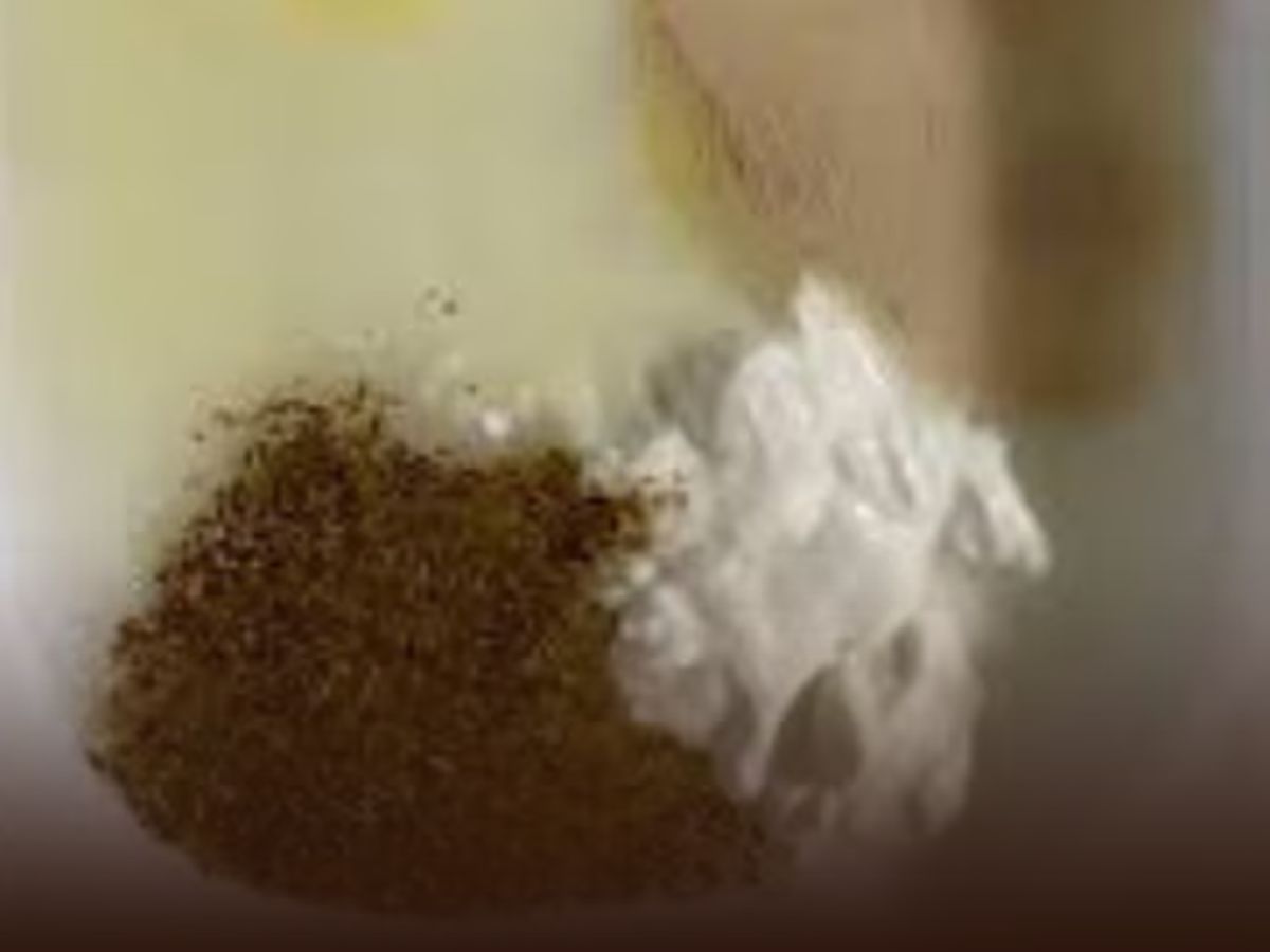 Mix dry yeast in khameeri roti - Photo Gallery