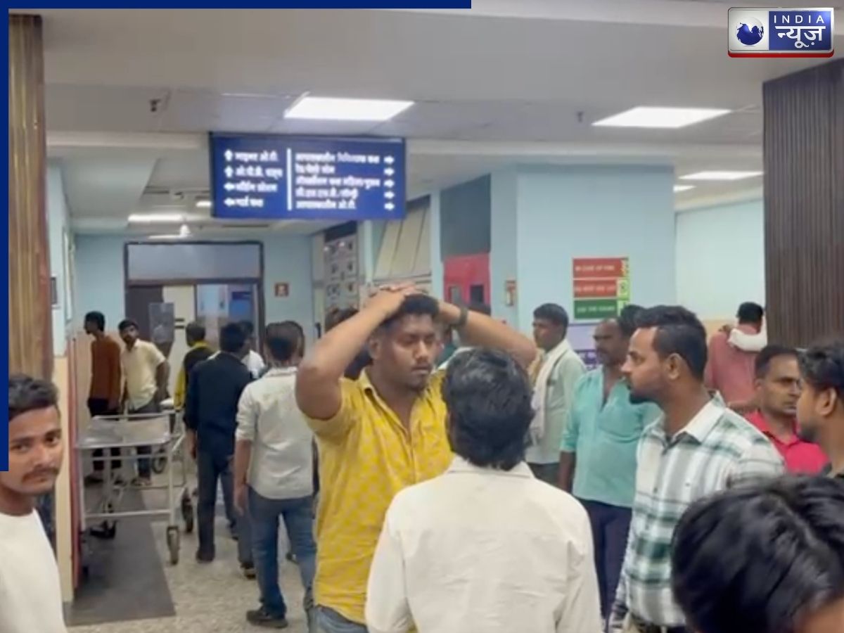 मुजफ्फरपुर में खेसारी लाल यादव के कार्यक्रम में भारी बवाल, पत्थरबाजी और लाठीचार्ज के बाद मची भगदड़