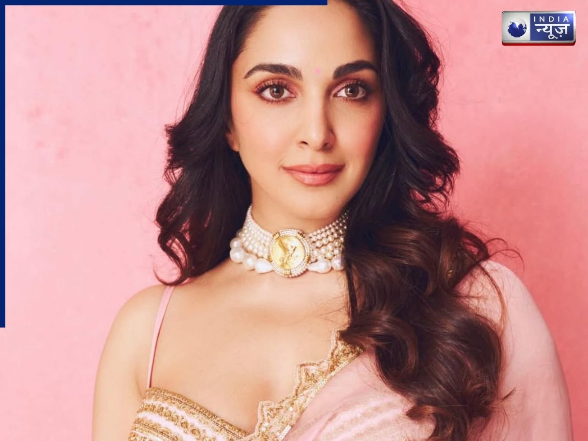 Kiara Advani wore a ‘Maharani Maker’ choker necklace. - Photo Gallery