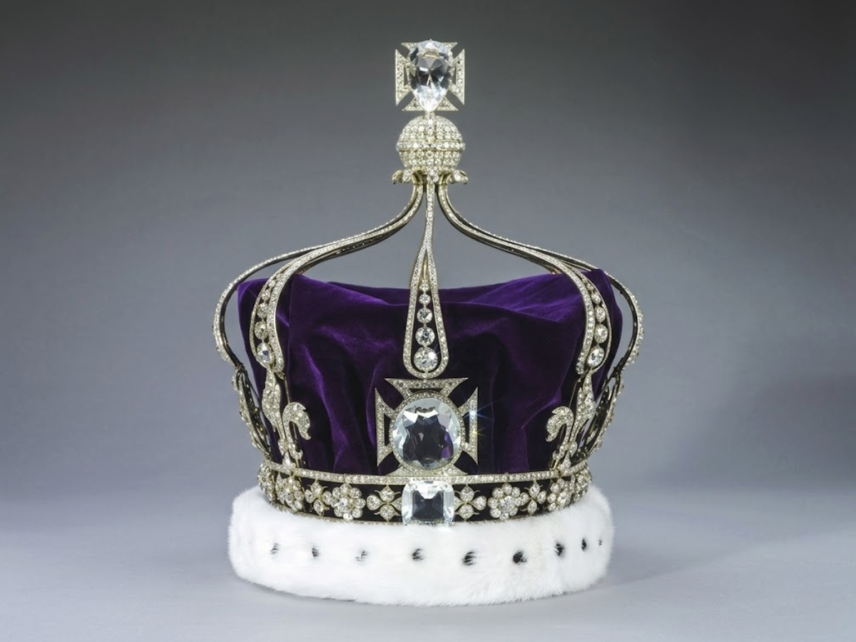 Diamond Reaches the British - Photo Gallery