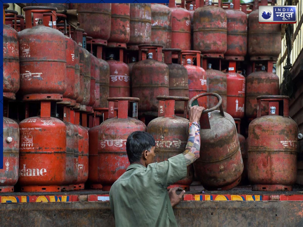 क्या आपके पास भी है LPG गैस कनेक्शन? बिना एक रुपया दिए पाएं ₹50 लाख का कवर, बस रखनी होगी एक बात याद!