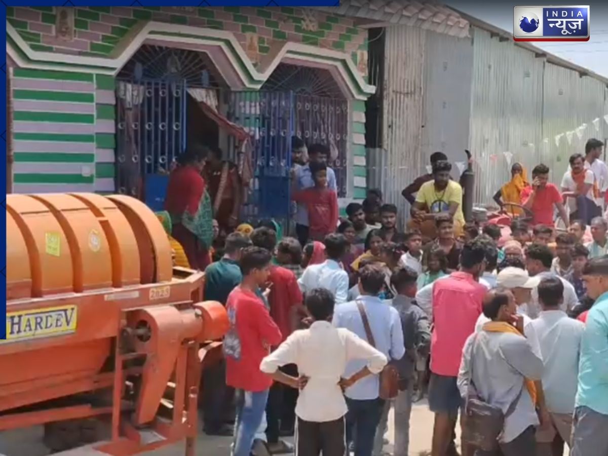 Bihar: मुजफ्फरपुर में मचा हड़कंप! कमरे से मिले मां और दो मासूम बच्चों के शव, जमीन विवाद में हत्या का आरोप