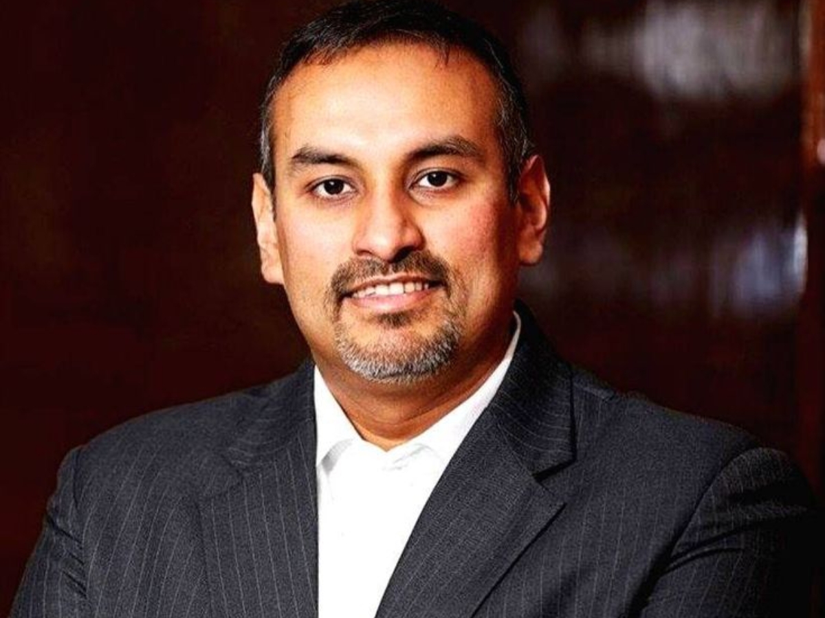 namit malhotra - Photo Gallery