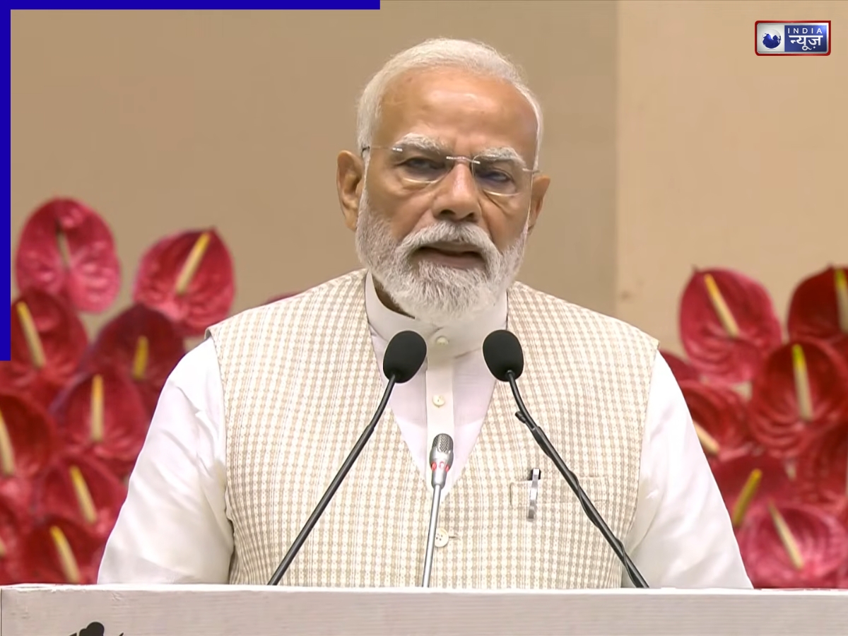 Nari Shakti Vandan Sammelan: नारी शक्ति वंदन सम्मेलन में बोले पीएम मोदी, ‘भारत 21वीं सदी का सबसे बड़ा निर्णय लेने जा रहा’