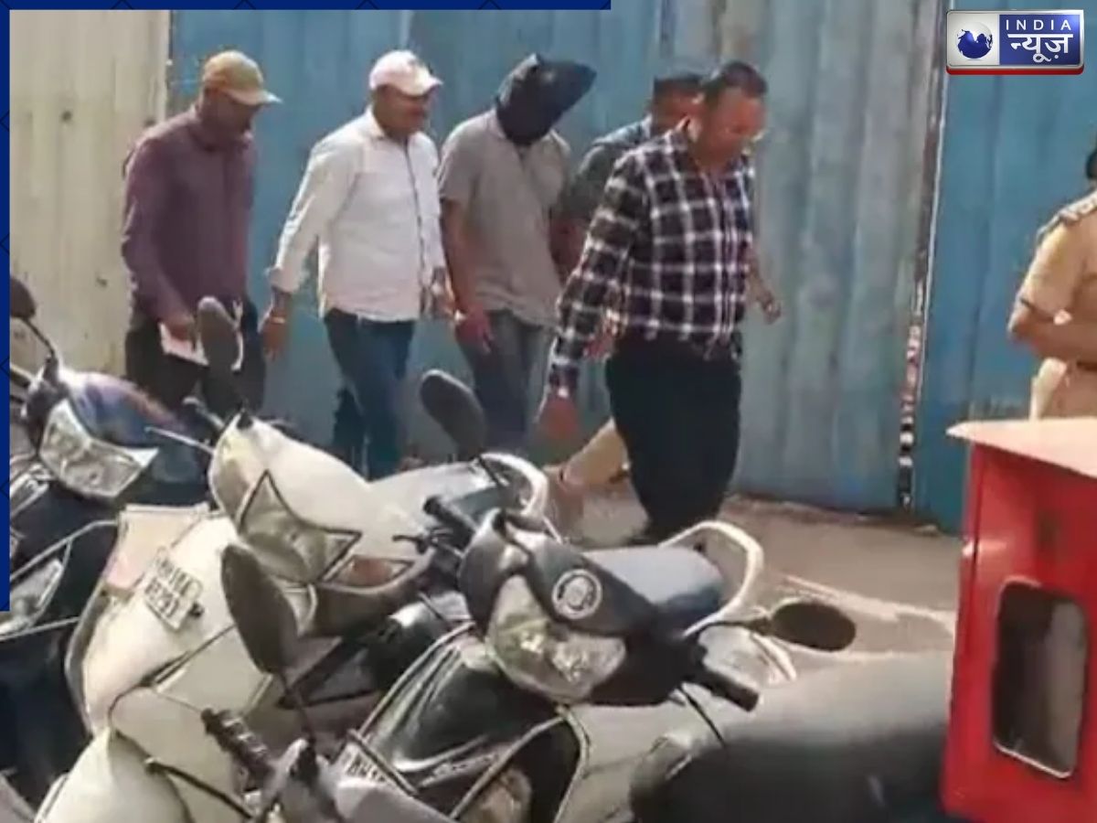 गले से निकाली तुलसी की माला, काट दिया हाथ का कलावा; मुस्लिम छात्र ने हिंदू छात्रा को कमरे में ले जाकर…