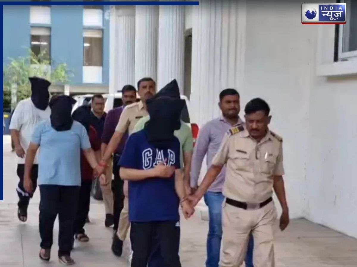 Nashik IT Company Case: नासिक के आईटी कंपनी में महिलाओं का यौन शोषण, धर्म परिवर्तन भी कराया, गोमांस खाने के लिए किया गया मजबूर