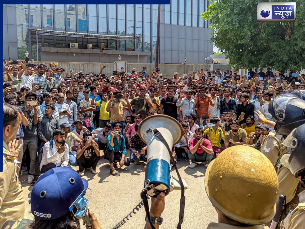 protester's demands - Photo Gallery