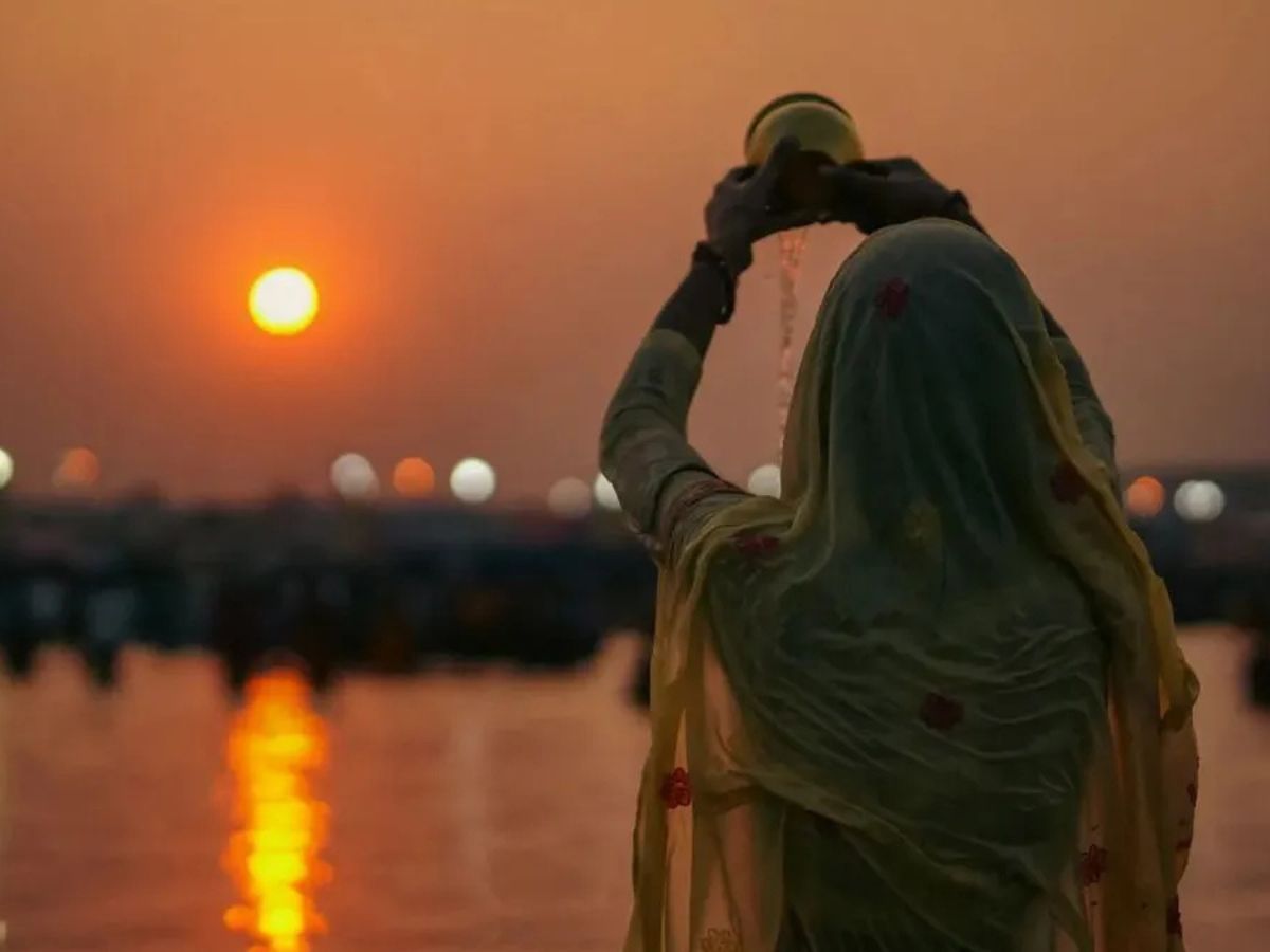 Mangalwar ko Kis Rang Ka Kapde Pehne - Photo Gallery