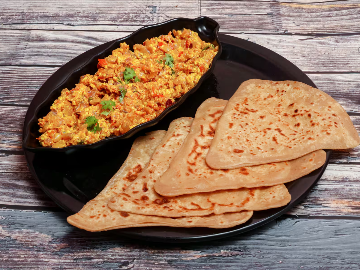 paneer bhurji paratha - Photo Gallery