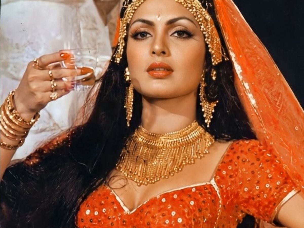 bollywood 90s actress - Photo Gallery