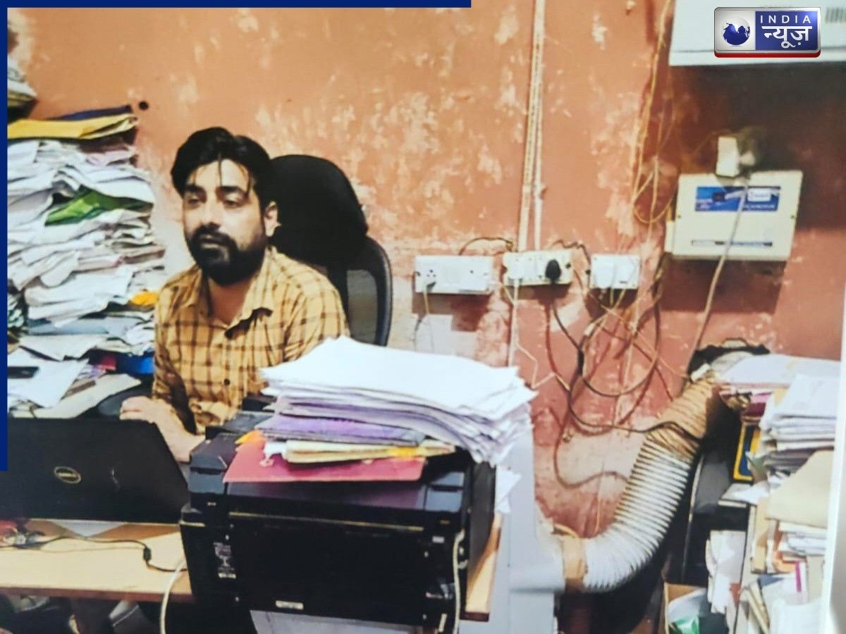 3 पत्नियां, 53 खाते और करोड़ों का घोटाला… कौन है यूपी का करोड़पति चपरासी, जिसने सरकारी खजाने पर डाला डाका?