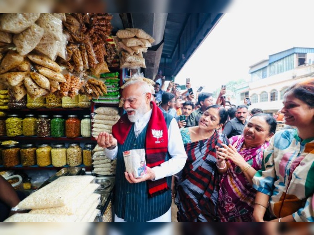 ये झालमुड़ी कितने का दिया, मेरे लिए भी चटपटा बनाओ… पश्चिम बंगाल चुनाव प्रचार में पीएम मोदी का अनोखा अंदाज