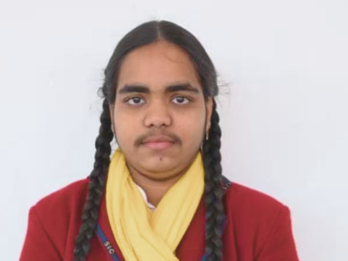 कौन है Prachi Nigam जिसने 10वीं में किया टॉप, फेसियल हेयर के लिए हुई ट्रोल, अब 12वीं UP बोर्ड में भी मारी बाजी