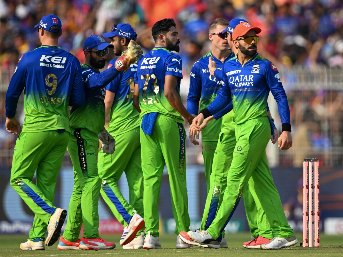 RCB Green Jersey Reason: दिल्ली के खिलाफ लाल नहीं हरी जर्सी में नजर आएगी बेंगलुरु, 2011 से क्यों चली आ रही है यह खास परंपरा