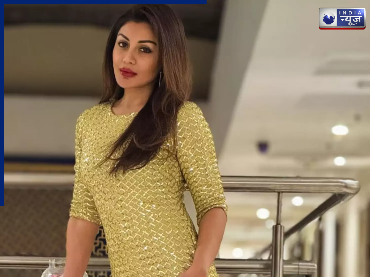 Female Actress Career - Photo Gallery