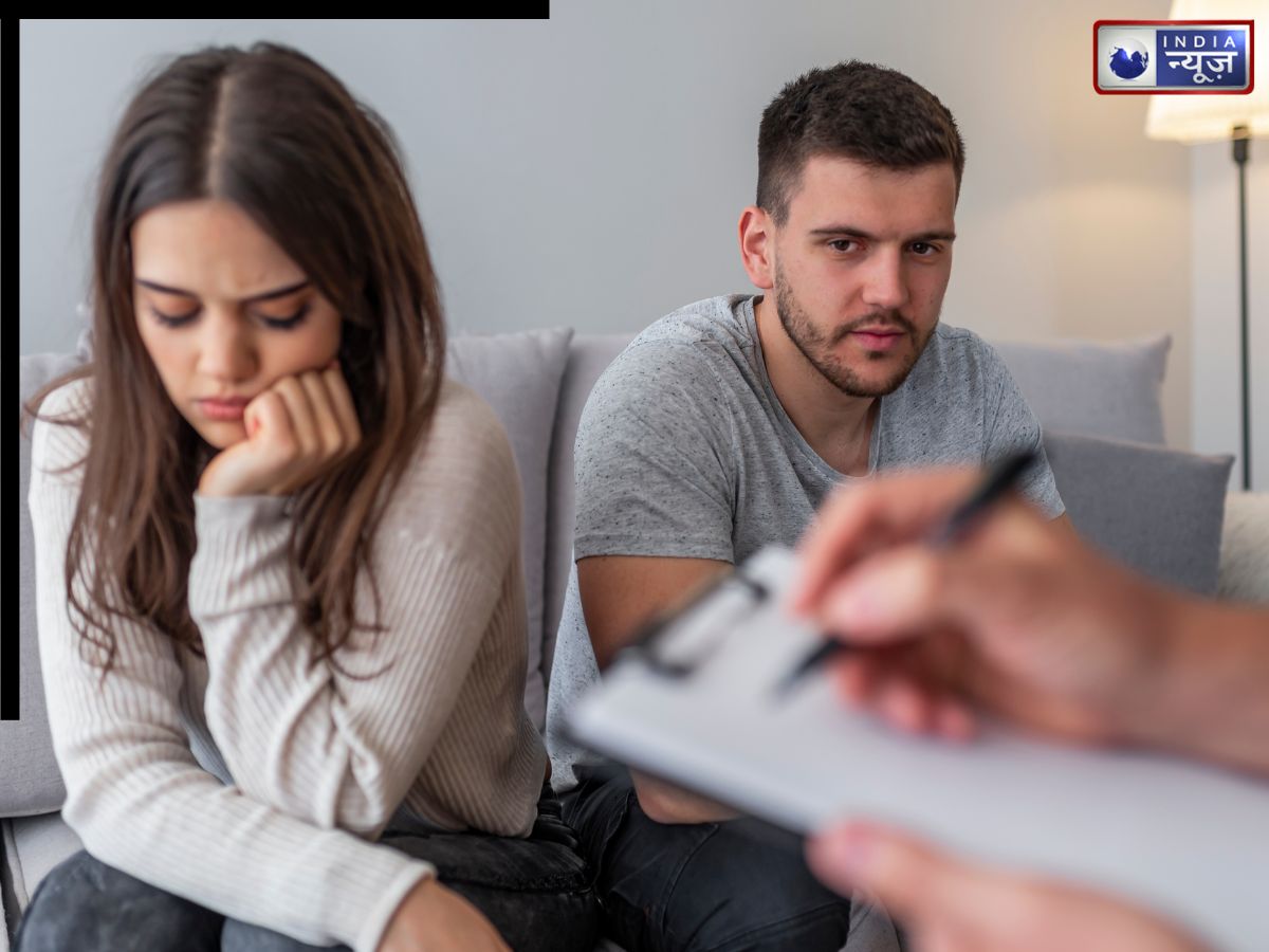 पति-पत्नी के रिश्तों में बढ़ने लगी दूरियां, हर वक्त होती है किचकिच, इन 3 टिप्स से दूर होंगे गिले-शिकवे!