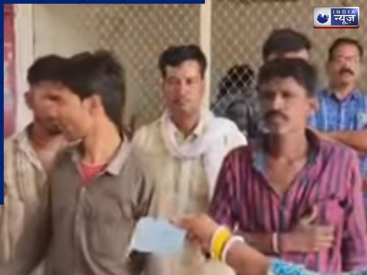 Rewa Accident: तेज रफ्तार का कहर! एसके स्कूल के पास बेकाबू ऑटो पलटा, श्रमिक की दर्दनाक मौत