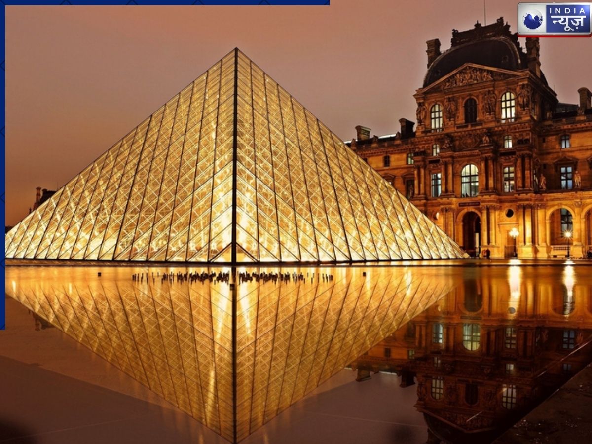 Louvre Museum, Paris - Photo Gallery