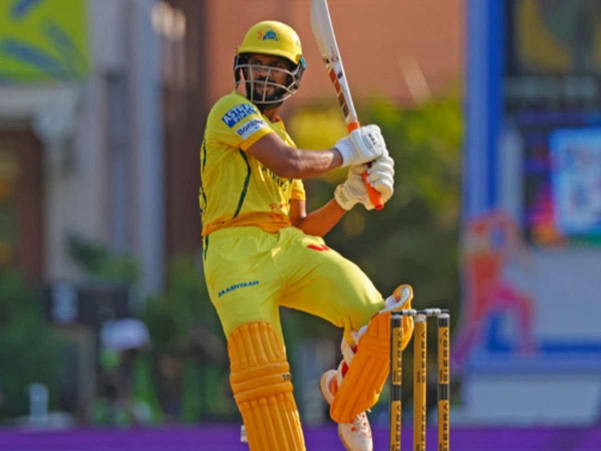ऋतुराज गायकवाड़ ने CSK के लिए पूरे किए 100 छक्के, MS धोनी, सुरेश रैना से कितना पीछे? देखें आंकड़ें