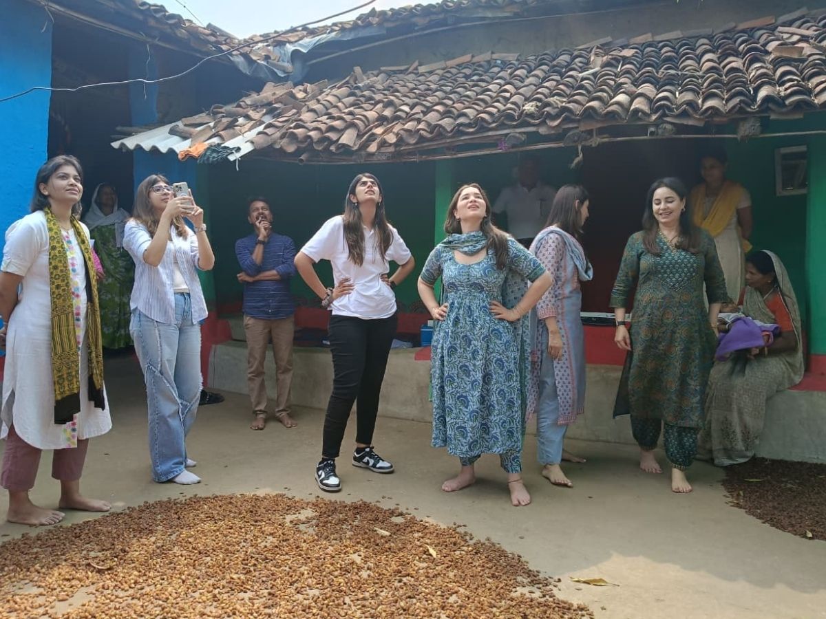 Understanding the Ground Situation - Photo Gallery