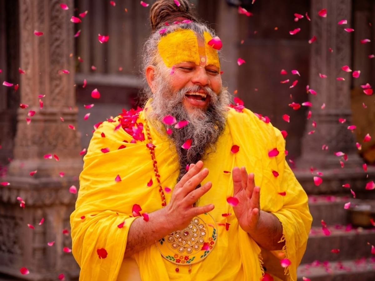 Do not talk while Urine - Photo Gallery