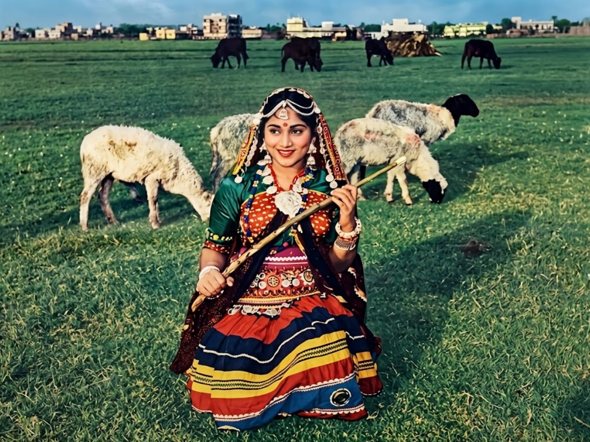 Sayeeda khan movies - Photo Gallery