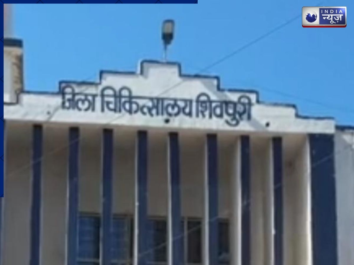 Shivpuri Car Accident: महाकाल जा रहे दोस्तों की कार पलटी, एक की दर्दनाक मौत, 2 युवतियों समेत 4 घायल