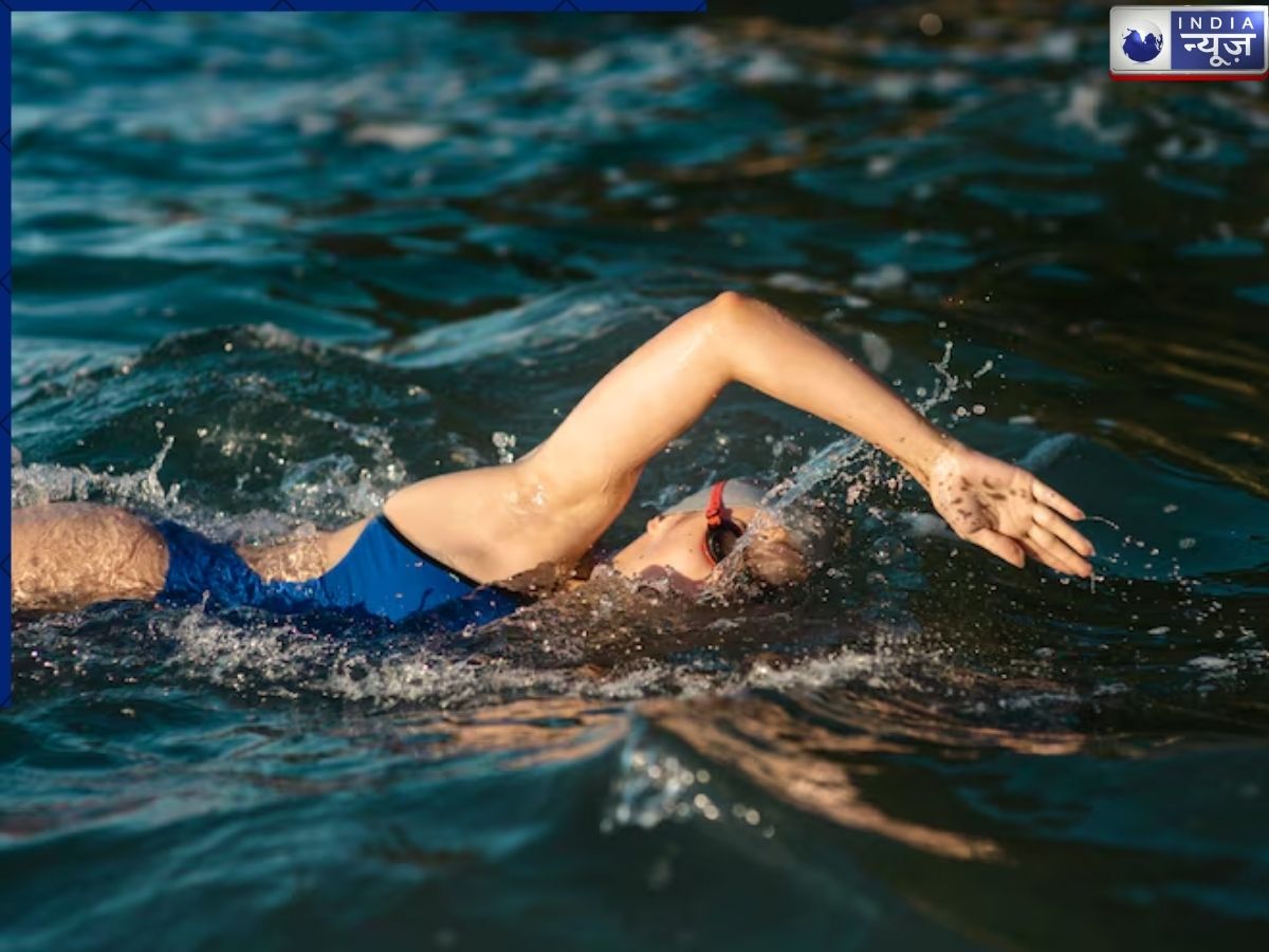 Apply ceramide lotion after swimming in the summer. - Photo Gallery