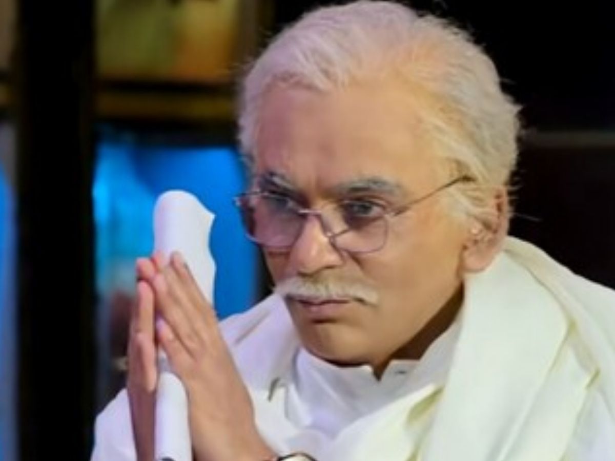 Gulzar Sahab - Photo Gallery