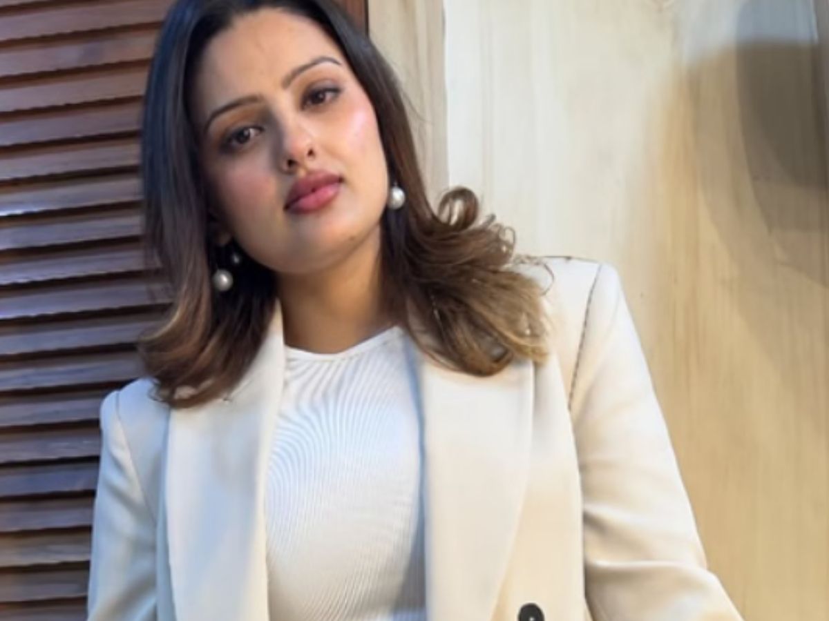 Three sisters in the family - Photo Gallery