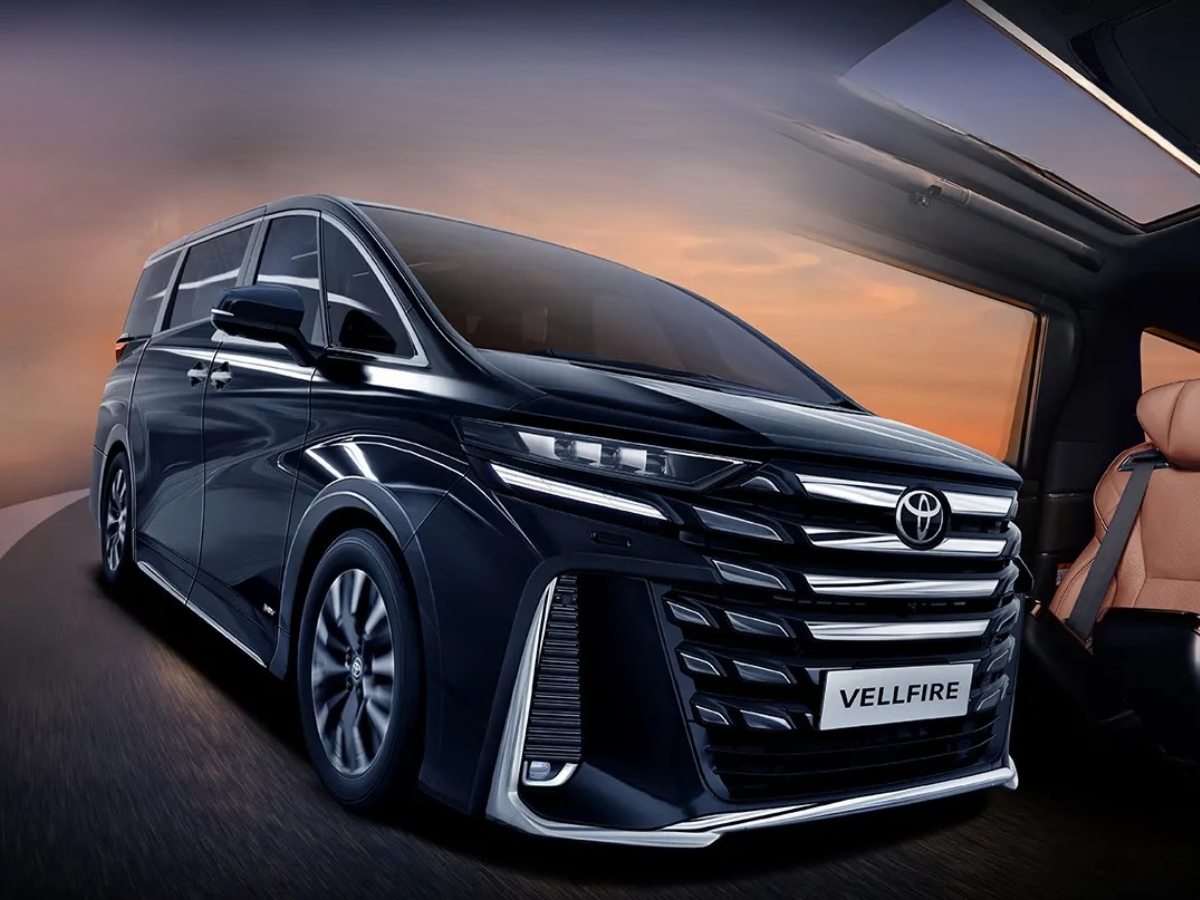 Toyota Vellfire - Photo Gallery