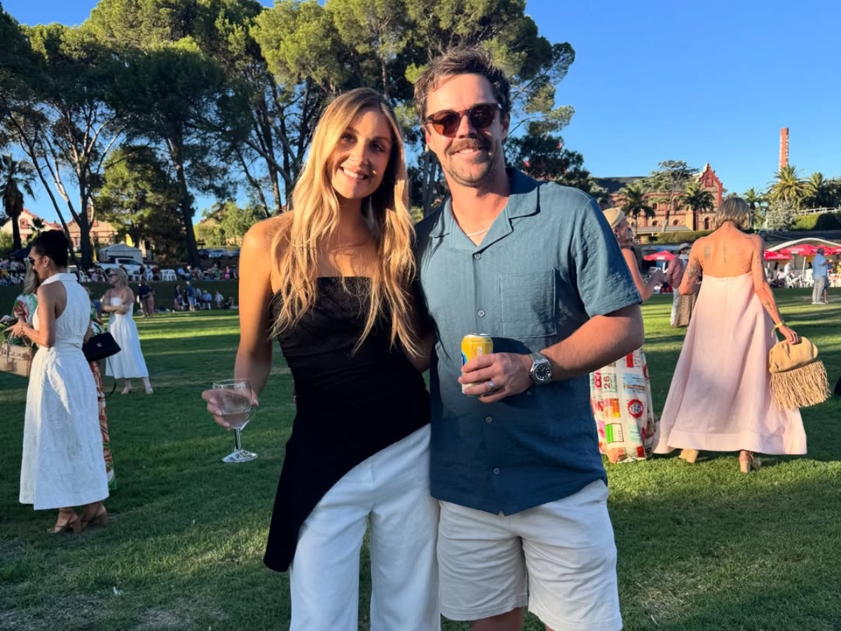 Travis Head and jessica davies plane incident - Photo Gallery