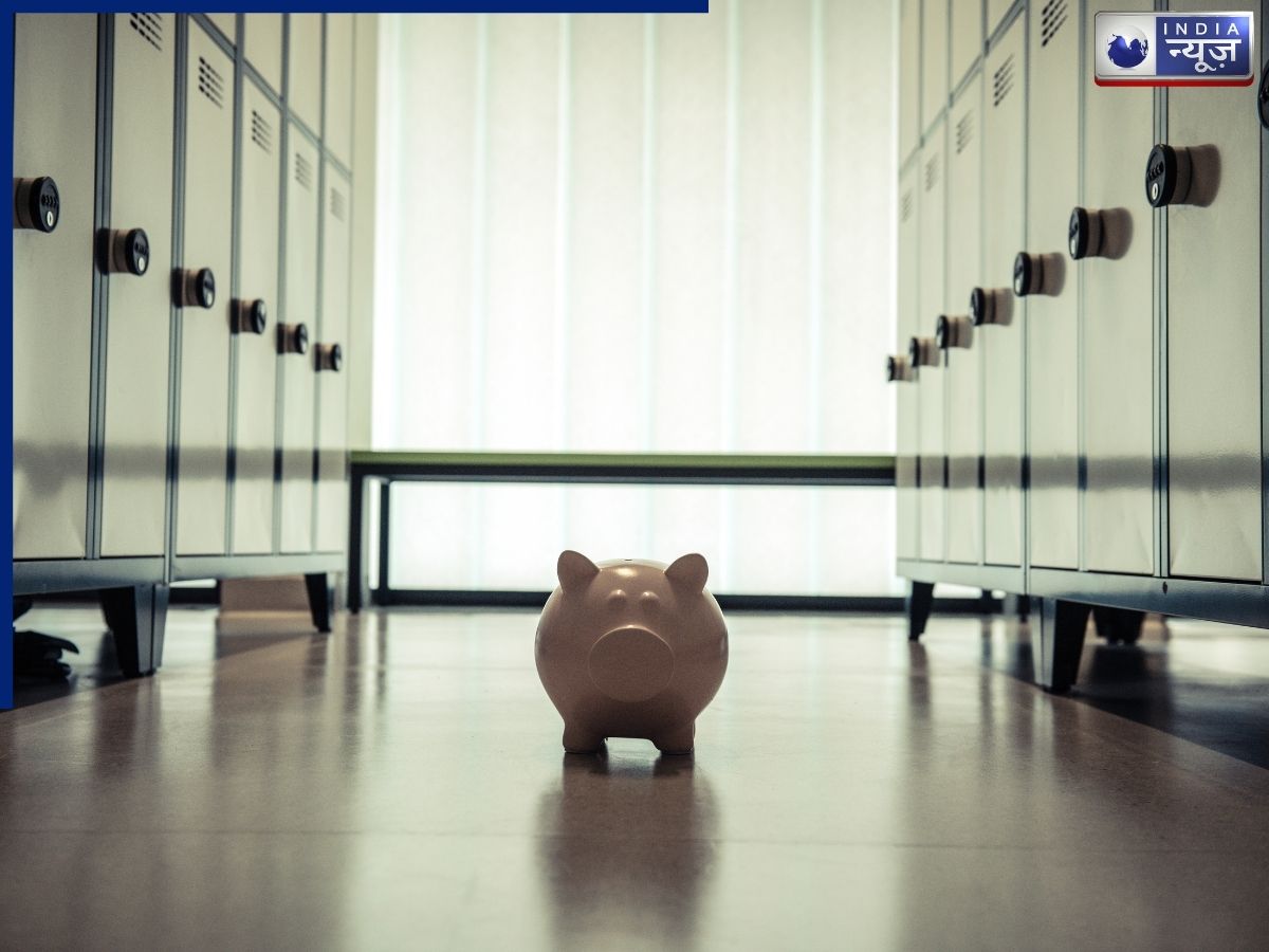 Bank Locker Rule - Photo Gallery