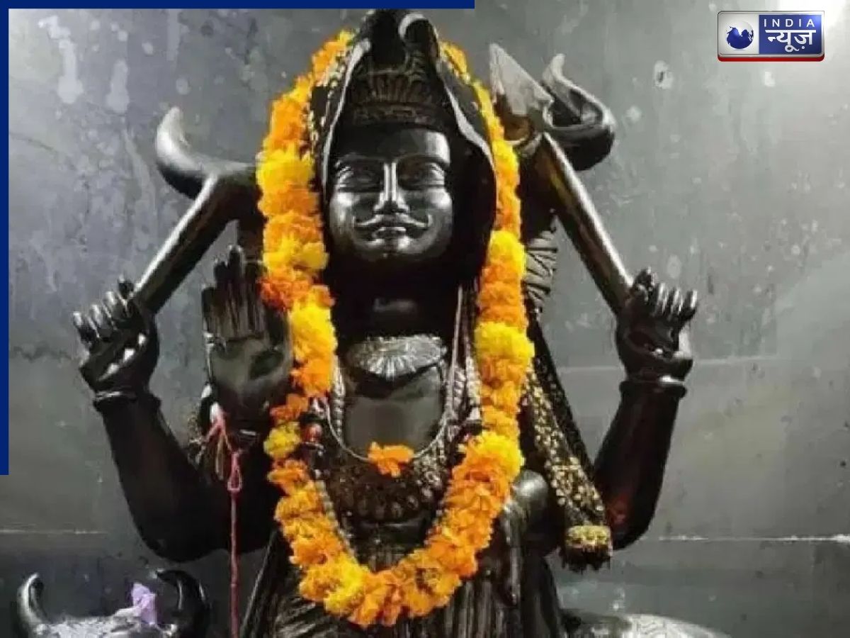 Shani Dosha: क्या आपके भी कुंडली में है शनि दोष, जल्दी करें ये उपाय, टल जाएगी आने वाली बड़ी समस्या