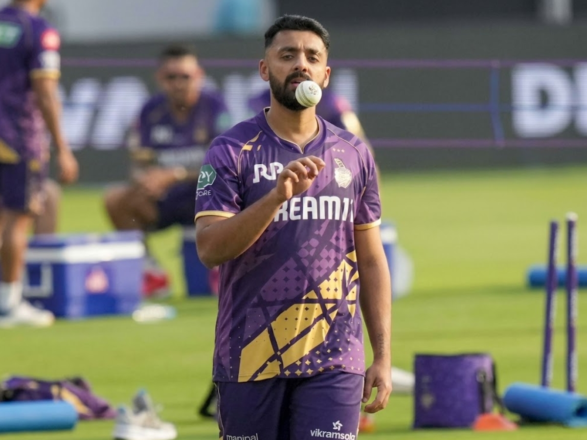 Varun Chakravarthy Spin - Photo Gallery