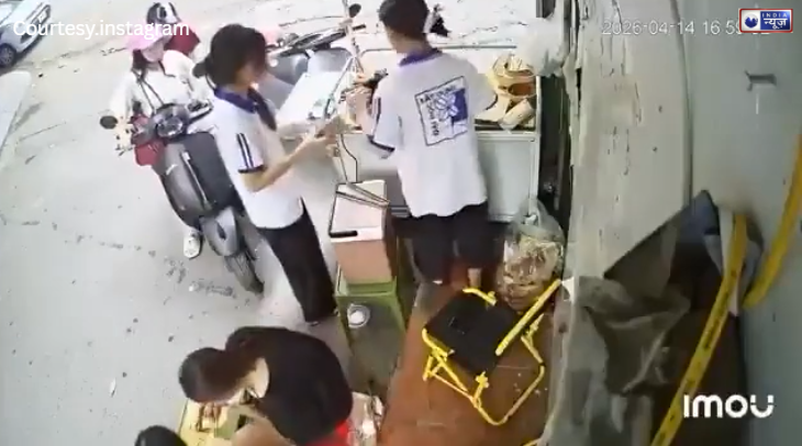 इमरजेंसी में लड़कियों को दुकान सौंप गया था वियतनामी दुकानदार, 1 घंटे बाद लौटा तो फटी रह गईं आंखें, देखें हुआ क्या? - Photo Gallery