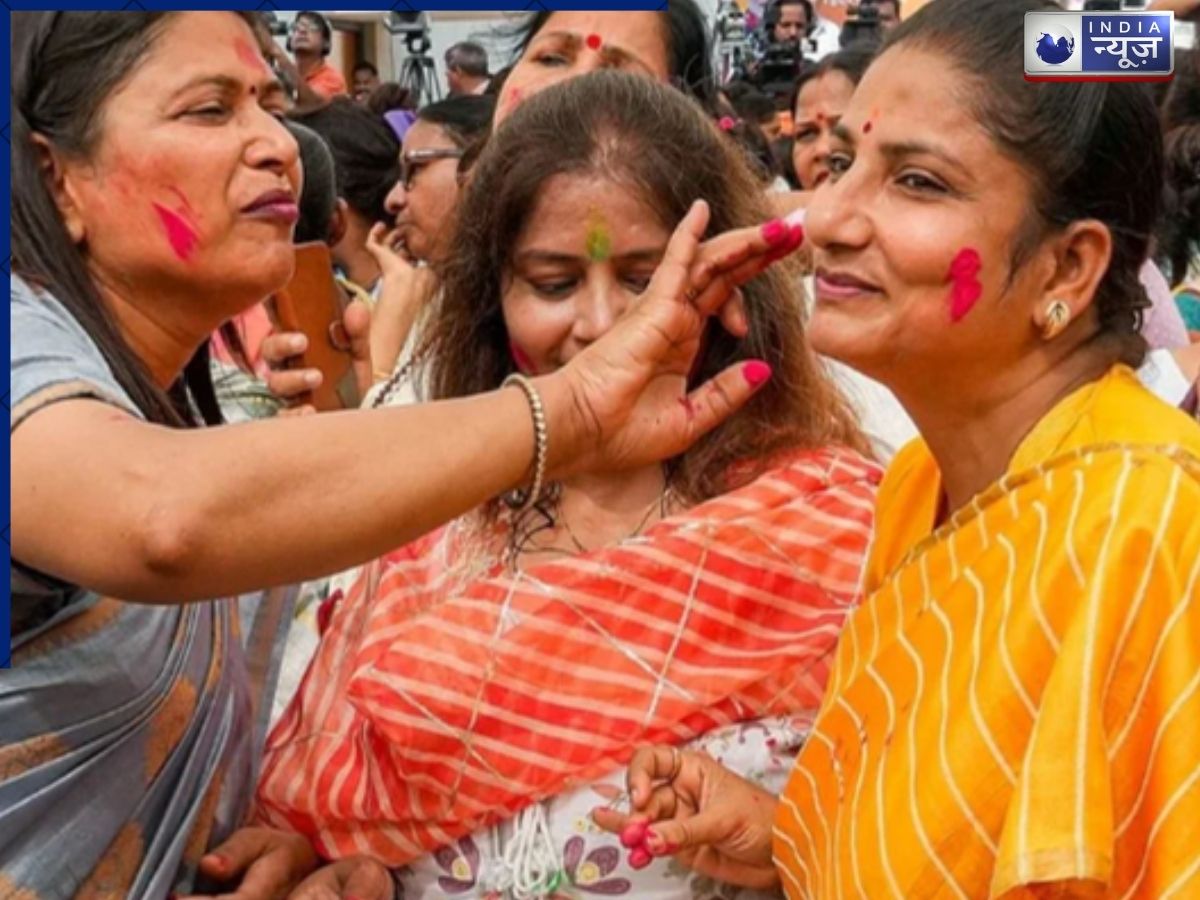 Women Reservation Bill: आधी रात को नारी शक्ति को तोहफा; महिला आरक्षण कानून लागू; जानें क्या बदलेगा