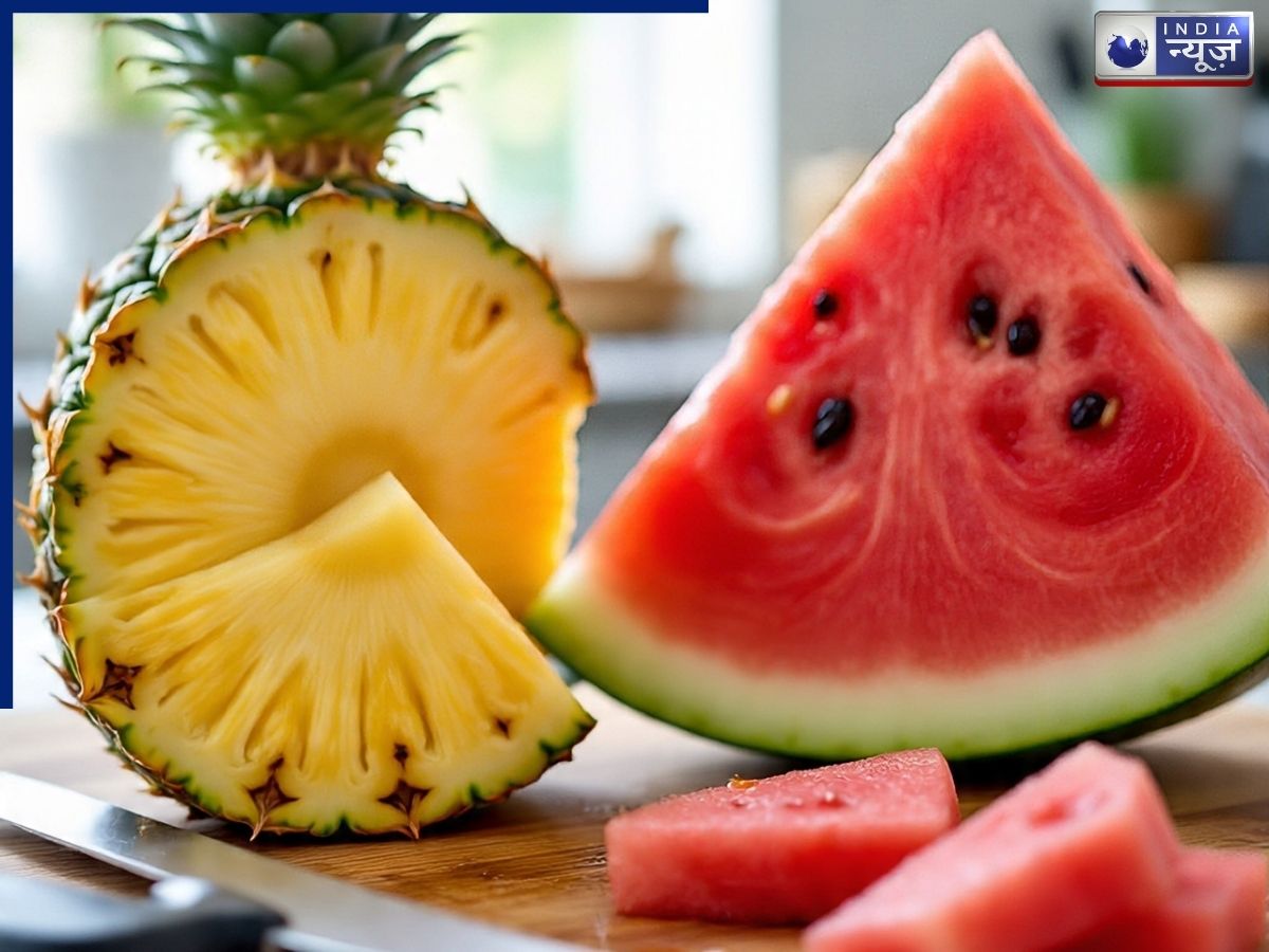Comparison of Watermelon and Pineapple - Photo Gallery