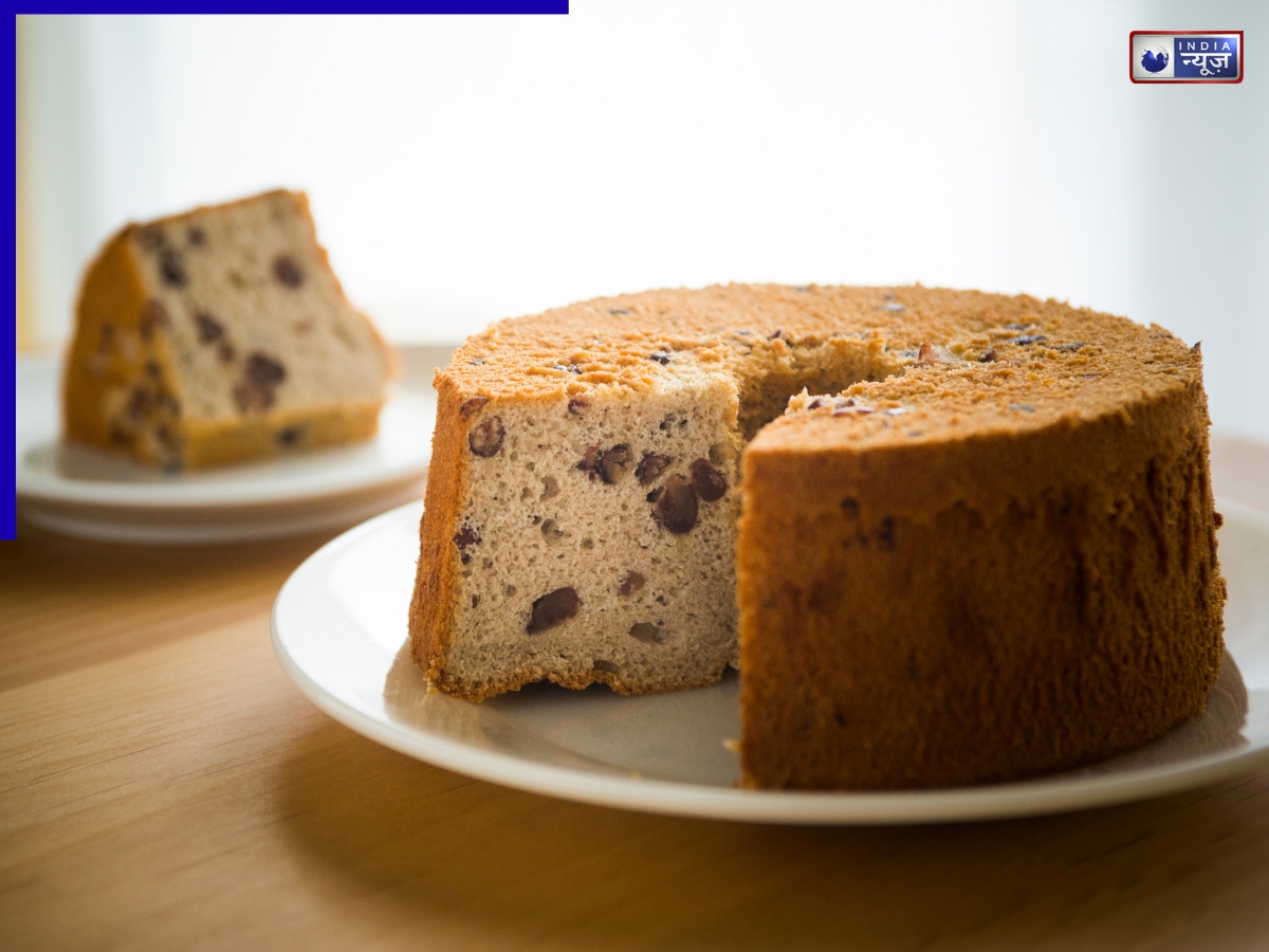 Eggless Cake Recipe: बिना अंडे के केक नहीं बनता सॉफ्ट? इस तरह से बनाएंगे तो हमेशा स्पंजी बनेंगे केक