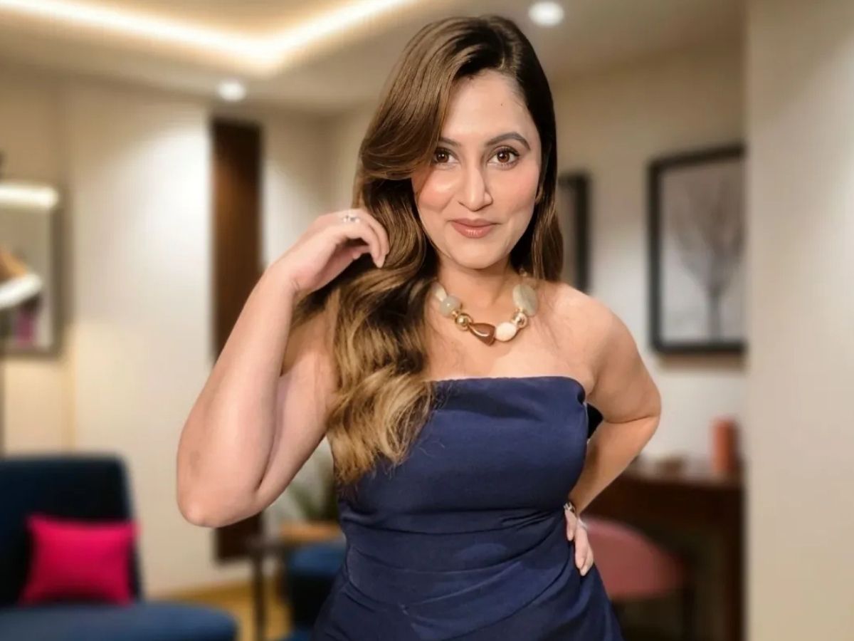 Who Is Aakshi Mathur - Photo Gallery