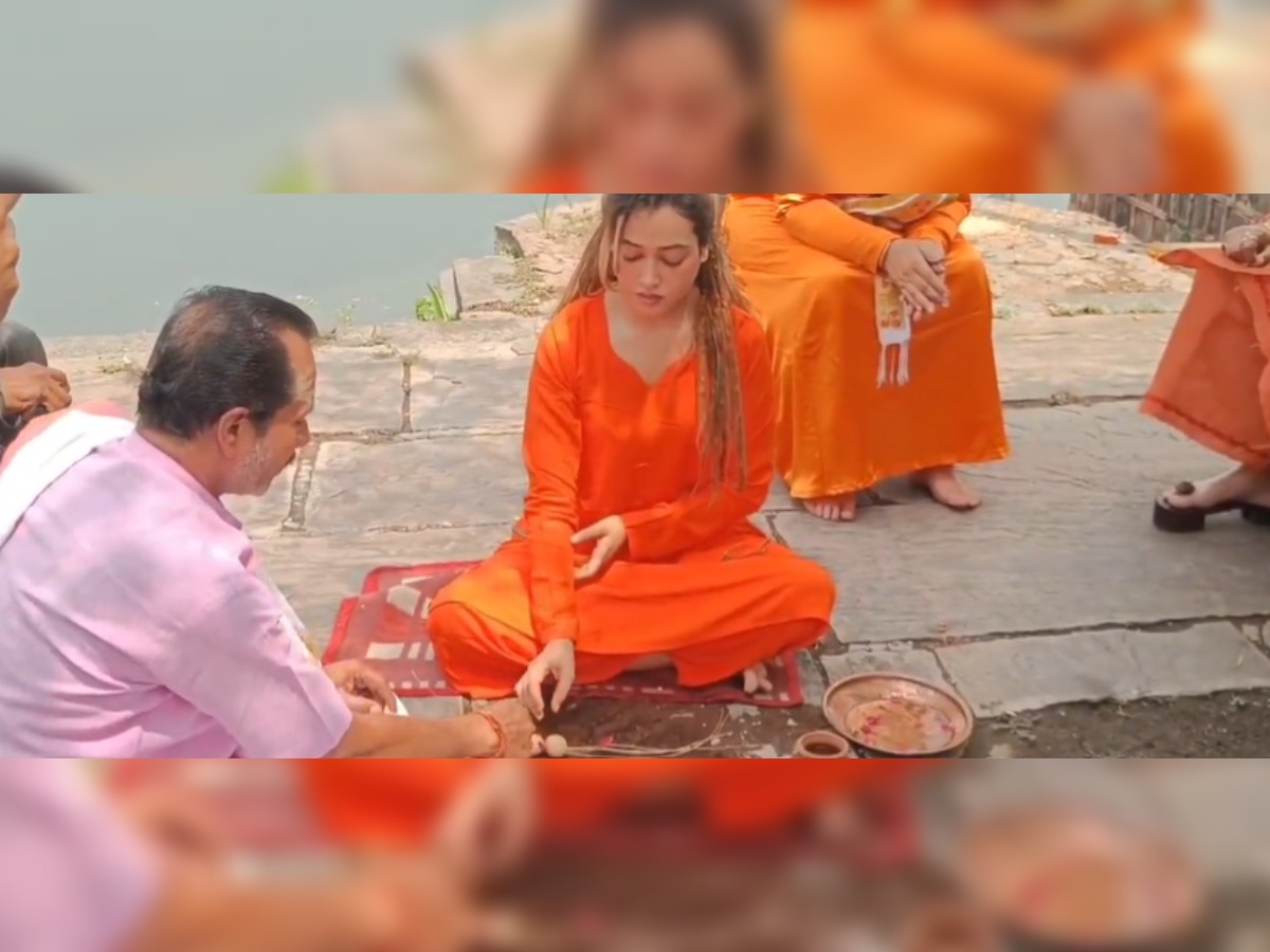 कौन हैं हर्षा रिछारिया? ग्लैमर को अलविदा कर महाकुंभ वायरल गर्ल ने लिया संन्यास, किया खुद का पिंडदान; मिला ये नया नाम