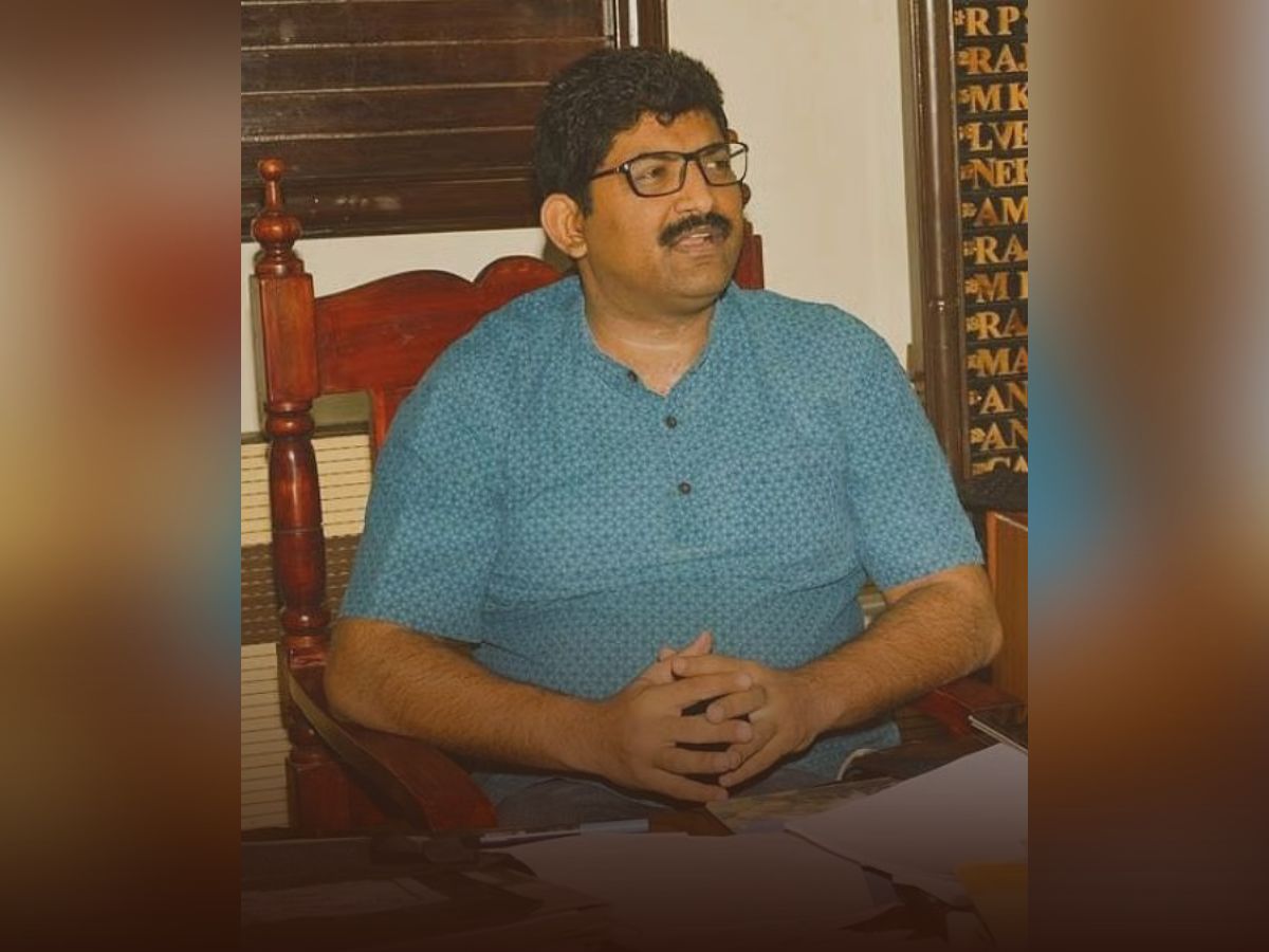 IAS Anurag Yadav: कौन है IAS अनुराग यादव जिन्हें ऑब्जर्वर पद से हटाया गया, जानें क्या है कारण?