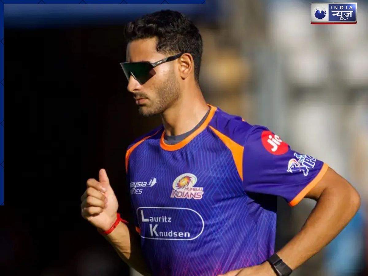 Krish Bhagat: कौन हैं कृष भगत? स्पाइनल इंजरी के कारण टूटा था वर्ल्ड कप का सपना, अब MI के लिए ड्रीम डेब्यू