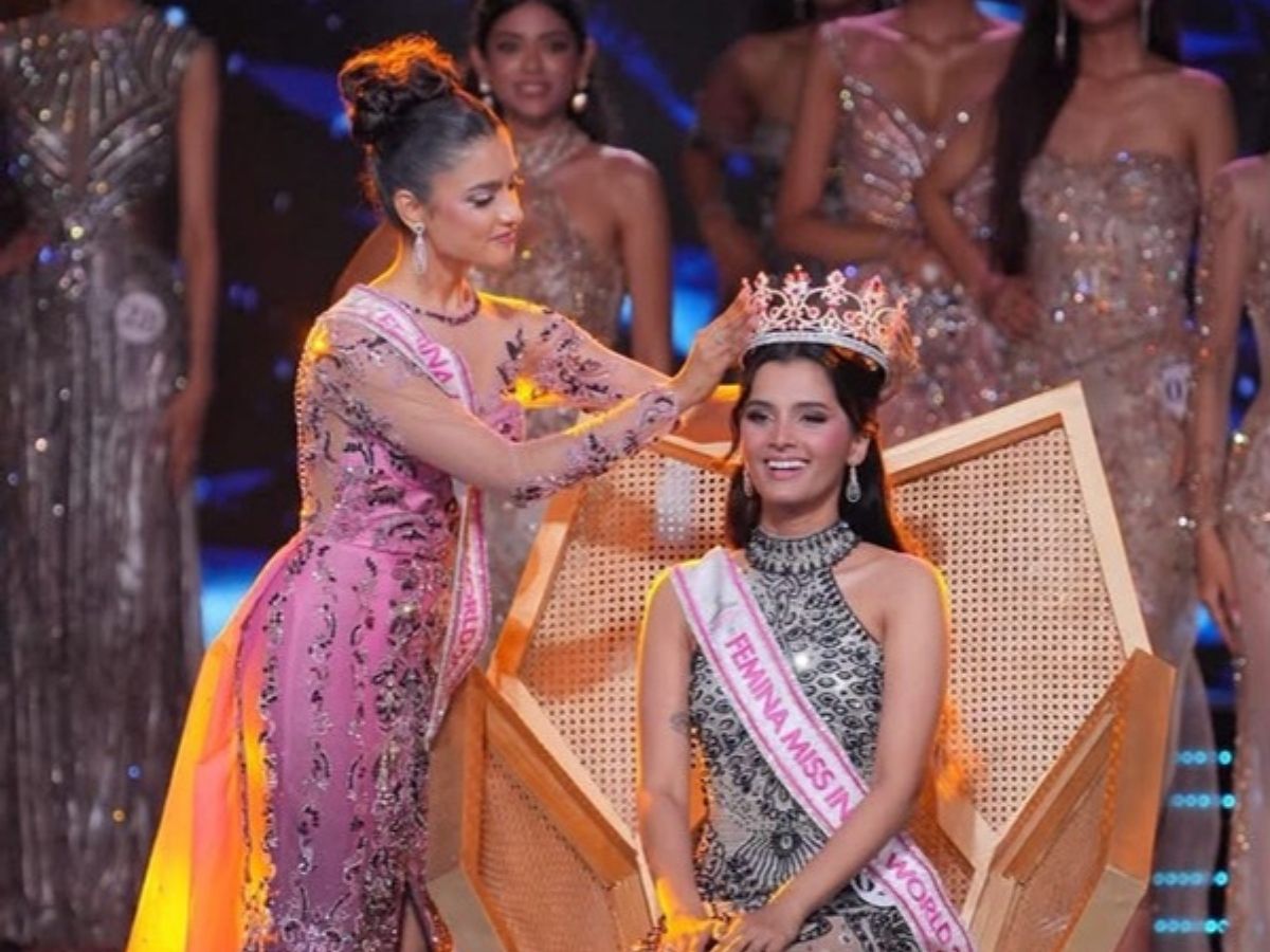 Who is Sadhvi Satish Sail - Photo Gallery