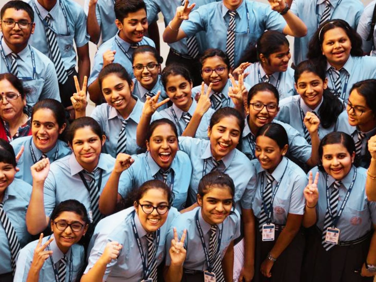 Who is Shikha Verma: कौन है कक्षा 12वीं की टॉपर शिखा वर्मा? नंबर देख गुल हो जाएगी दिमाग की बत्ती