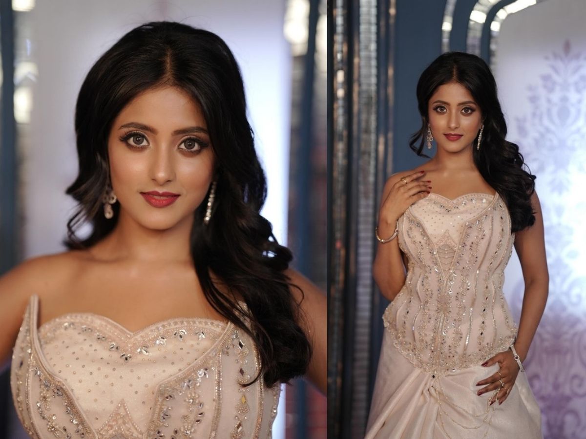 who is ulka gupta - Photo Gallery