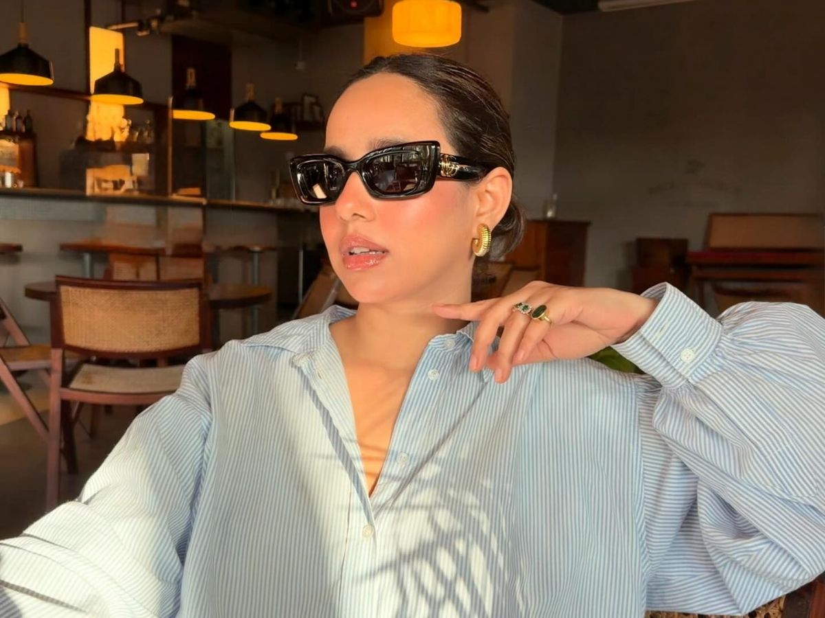 Why Was Sunanda Sharma Shocked - Photo Gallery